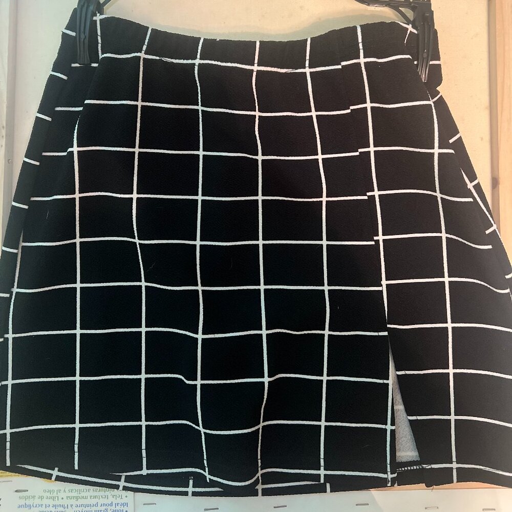 plaid skirt